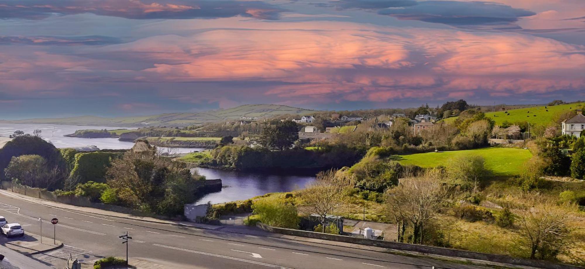 Wild Atlantic Way - Retreat - Sleeps 12 Ballyshannon Exterior foto